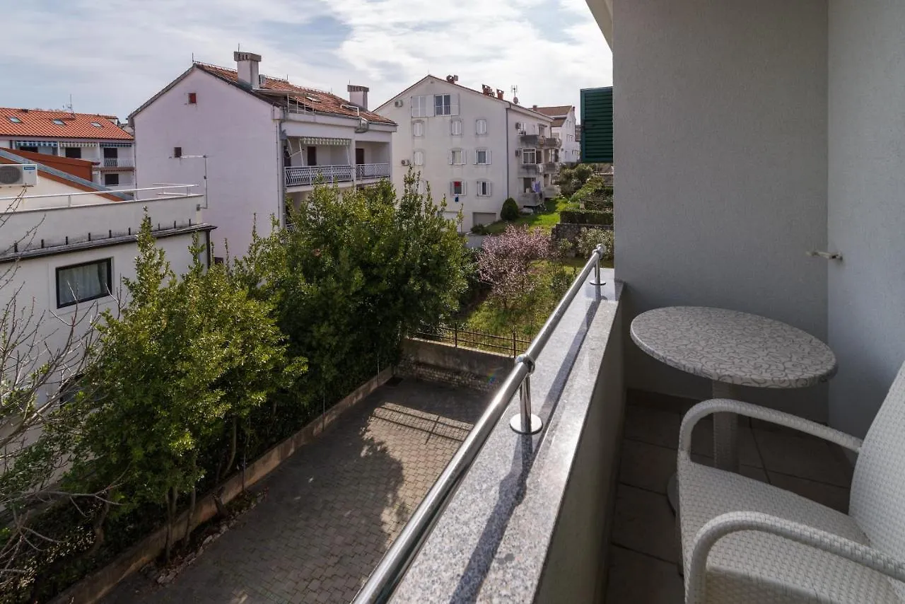 **** Guest house Apartments & Rooms Lavanda Malinska Croatia